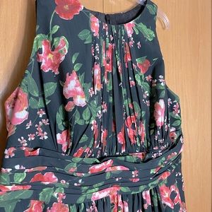 Floral Fancy: size 22, chiffon, pleats and twirls